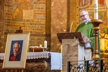 Foto: Offizialat Vechta | Johannes Hörnemann Monsignore Pfarrer Dr. Dirk Költgen während einer Predigt